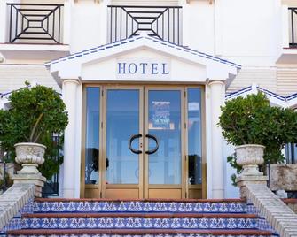 Hotel Alfar - Montilla - Edificio