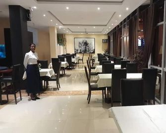 Bole Central Apartment - Addis Ababa - Restaurace