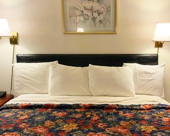 Oak Grove Inn - Oak Grove - Bedroom
