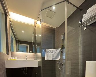 Travel Light Hotel - Puli Township