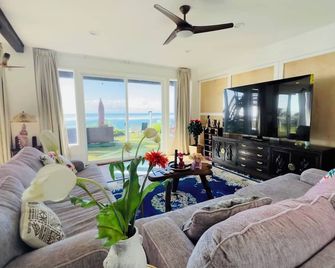 Fantastic Apartment In Charming Haleiwa With Wifi, Ac Beachfront - Haleiwa - Soggiorno
