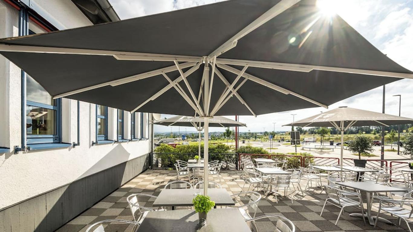 هوتل كاسيل أوست