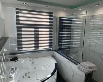 Hotel Anker - Linden (Hessen)