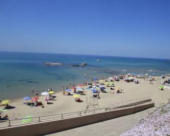 Hotel Residence Ampurias - Castelsardo - Spiaggia