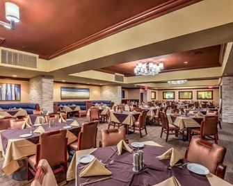 2 x Sedona Pool View Queen Non Smoking Room at Edgewater Casino Resort - Laughlin - Restaurant