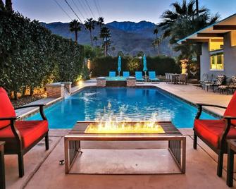 Twin Palms Sunsation Permit# 1175 - 棕櫚泉 - 游泳池