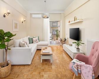 Ivory Luxury Suite by CorfuEscapes - 科孚 - 客廳