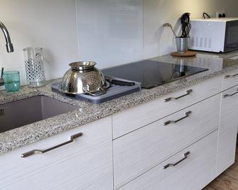 Accommodation with terrace and garden. - Piriac-sur-Mer - Cocina