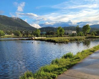 Murphy's Resort - Estes Park - Näkymät ulkona