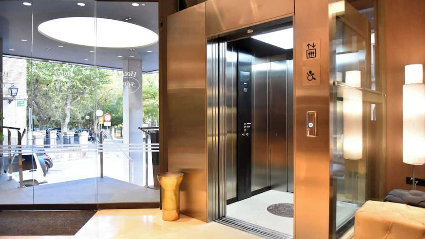 Hotel Pedro I De Aragon 4 Estrellas Superior