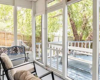 Deja Blue on Summit Ridge - Jonesboro - Balkon