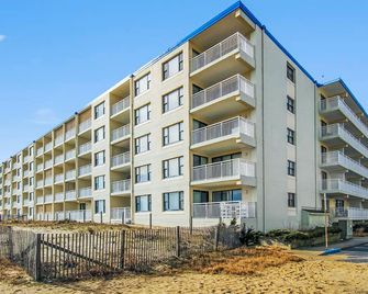 Bright Beach Home Near the Boardwalk W/ Beach Access, Free WiFi & Balcony - Ocean City - Building
