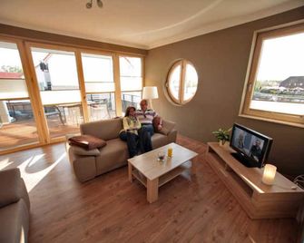 Apartment 1 - Holiday apartments Jack & Richies - Greifswald - Sala de estar