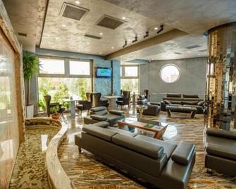 Green City Hotel - Bakú - Lobby