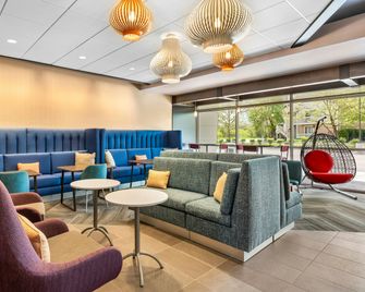Tru By Hilton Middleburg Heights Cleveland Airport - Middleburg Heights - Lounge