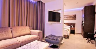 Achilleos City Hotel - Larnaca - Living room