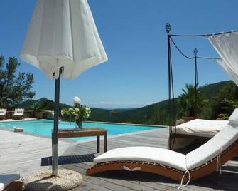 Recent luxury villa in charming village near Porto-Vecchio - Conca - Piscina