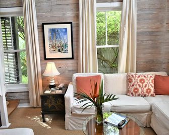 Simonton Court Historic Inn & Cottages - קי ווסט - סלון