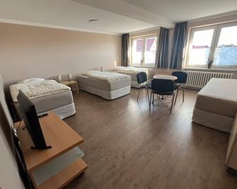 Apartment 'Veronika' with Shared Garden and Wi-Fi - Leinefelde-Worbis