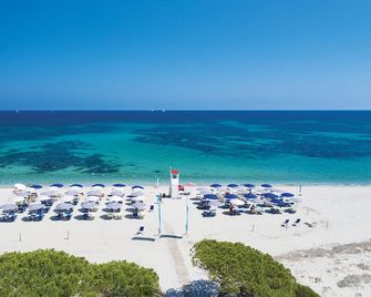 Janna e Sole Resort - Porto Ottiolu - חוף