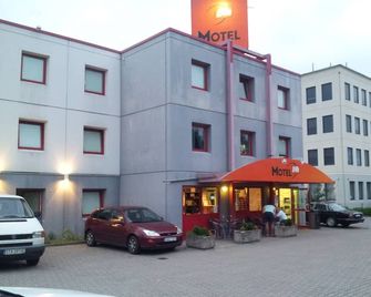 Motel 24h Hannover - Hanower - Budynek