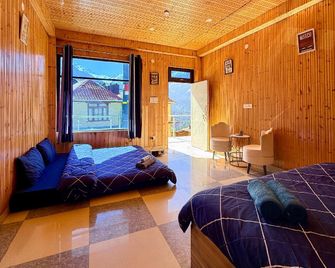 Highhaus - Tosh, Parvati Valley - Tosh - Living room