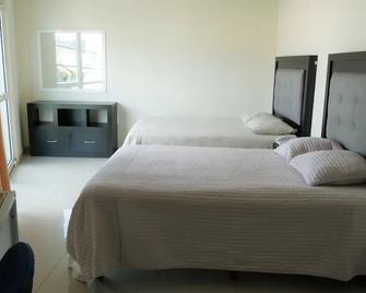 Hotel Insurgentes Express - Tepic - Bedroom