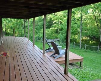 Woodsy Lair in Historic Middletown Valley - Middletown - Patio