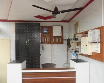 Hotel orchard inn - Velankanni - Front desk