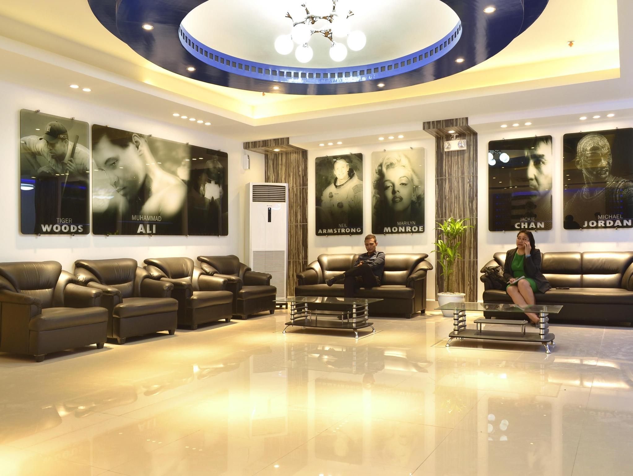 أيقون هوتل تيومغ