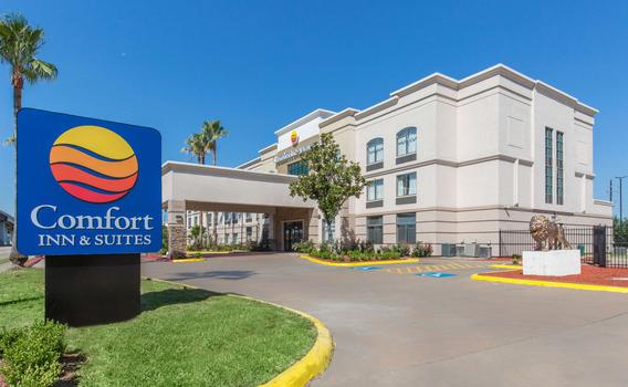 Comfort Inn And Suites 55 8 4 Houston Hotel Deals Reviews