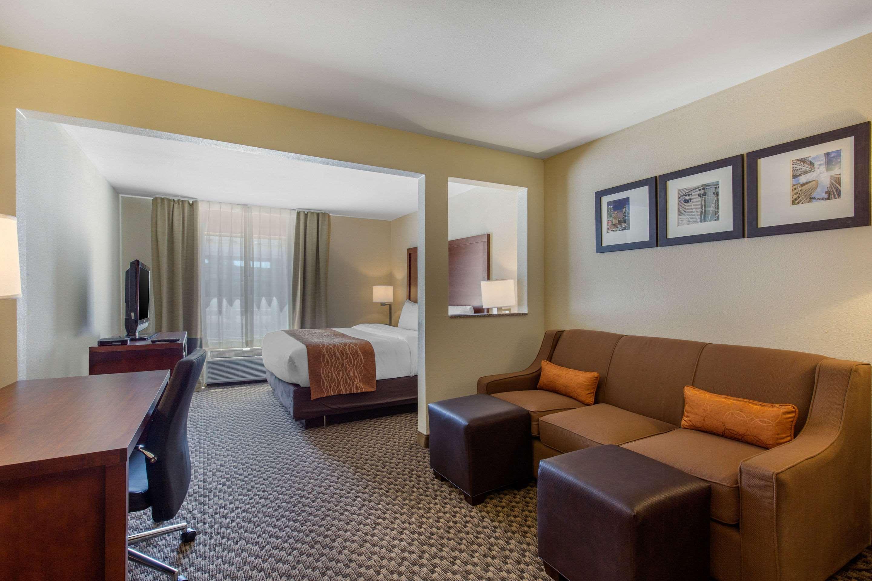 comfort inn & suites sw houston sugarland