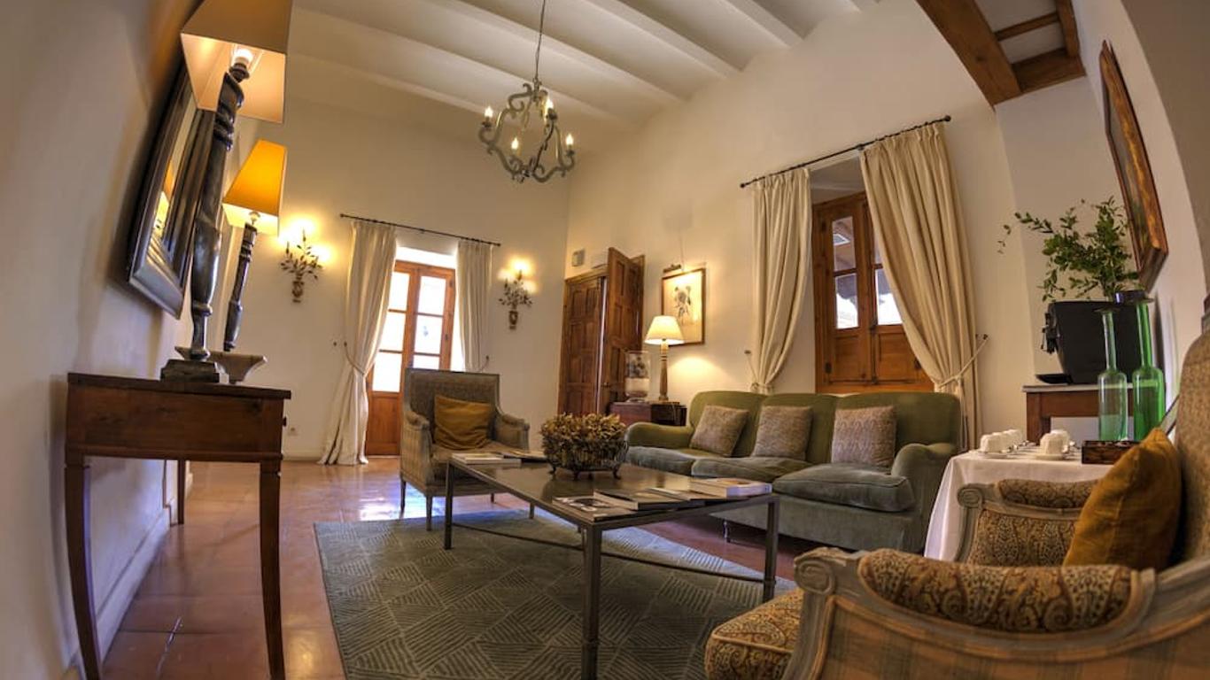 Hotel Puerta de la Luna