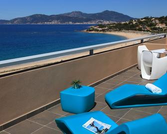 Radisson Blu Resort & Spa, Ajaccio Bay - Ajaccio - Balcony