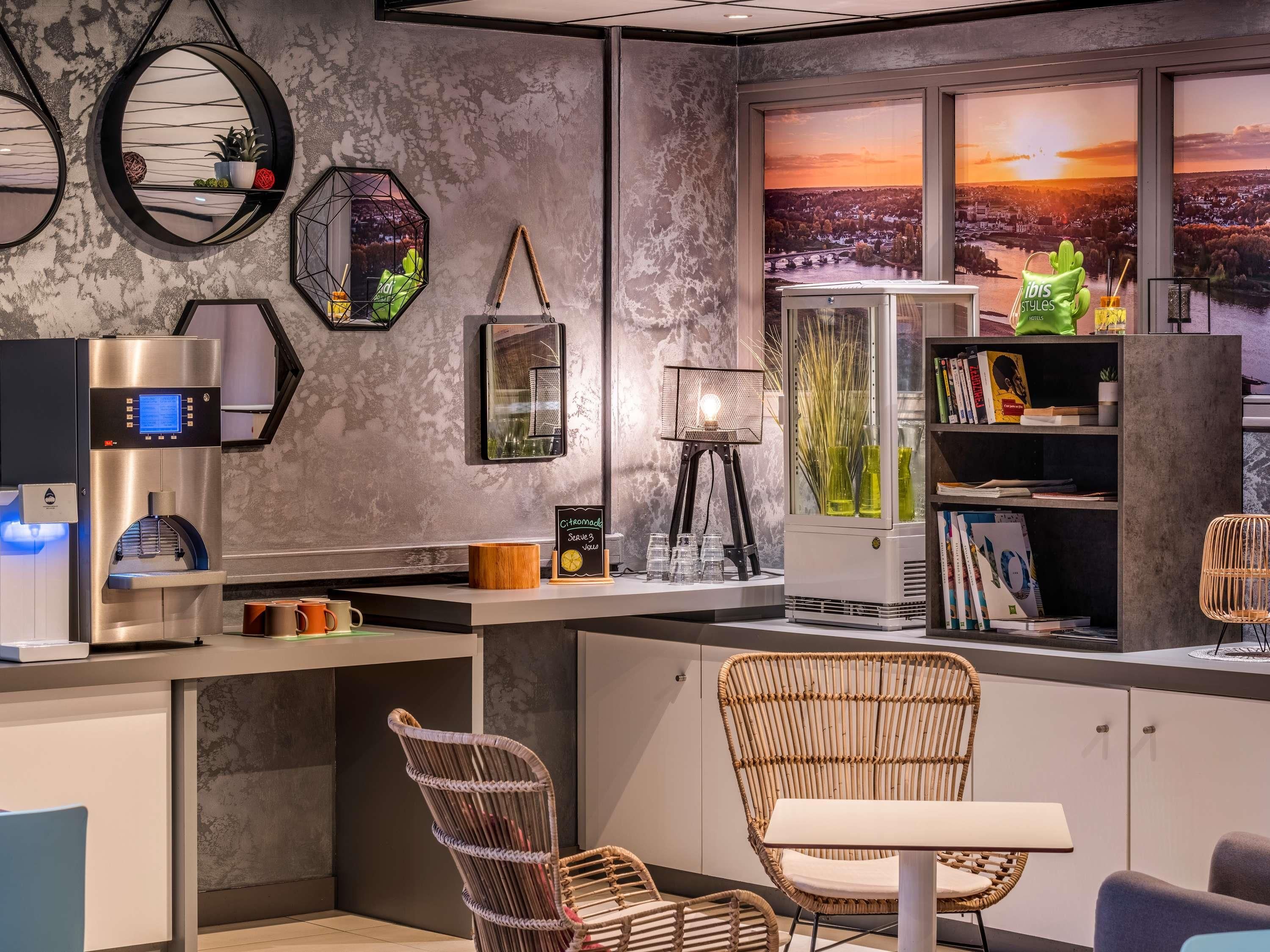 Ibis Styles Blois Centre Gare - Blois - Bar