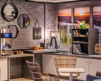 Ibis Styles Blois Centre Gare - Blois - Bar