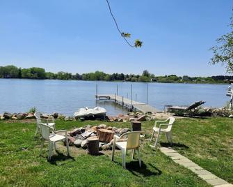 Cabin Without the Commute! - Isanti - Patio