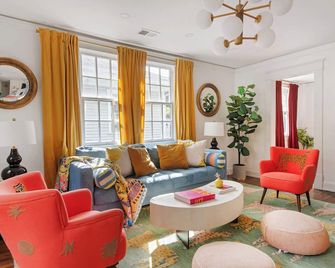 Lucky Leopard - Atlanta - Living room