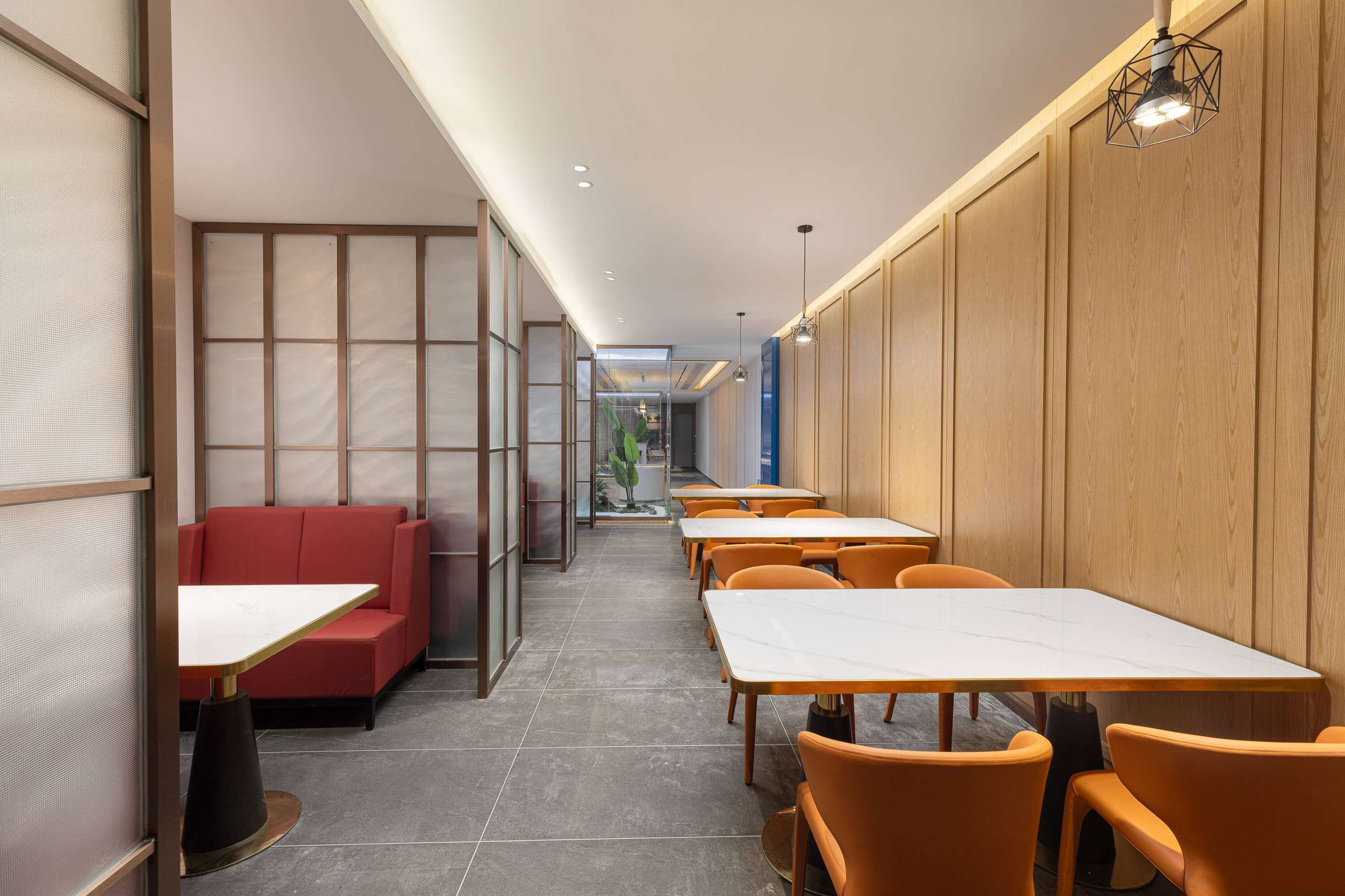 Ramada Encore By Wyndham Wuhan Station thumbnail 3