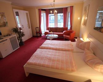 Hotel Im Schwedischen Hof - Binz - Slaapkamer