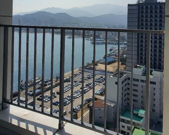 SOTA SUITE SOKCHO WORLDSTATE - Sokcho - Varanda