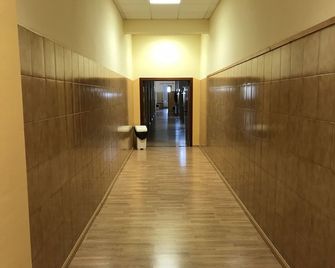 Albergue Pirenarium - Sabiñánigo - Flur