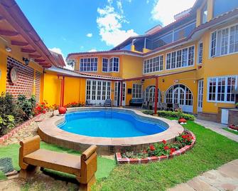 Hotel Serra Nova - Cajamarca - Pool