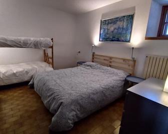 Graynite-Park Side Apartment - Ponte di Legno - Camera da letto