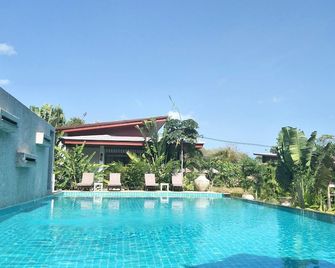 Arthaya Villas - Ko Lanta - Piscina