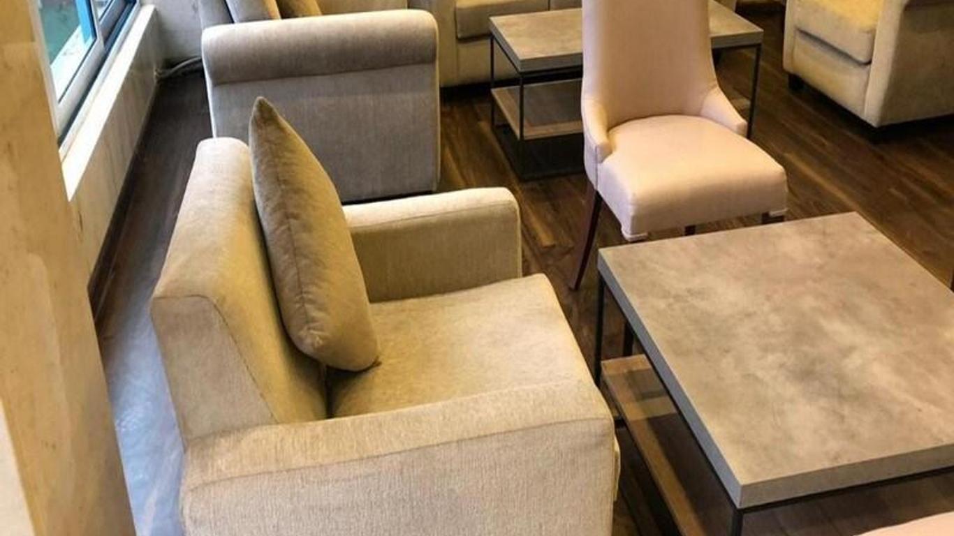 Al Bustan Flats