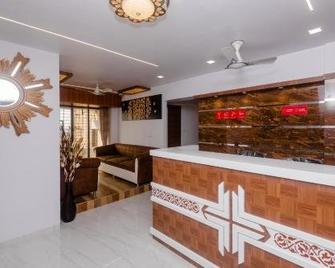 Oyo 28451 Apple Inn - Navi Mumbai - Accueil