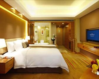 Howard Johnson Sunshine Plaza Ningbo - Ningbo - Bedroom