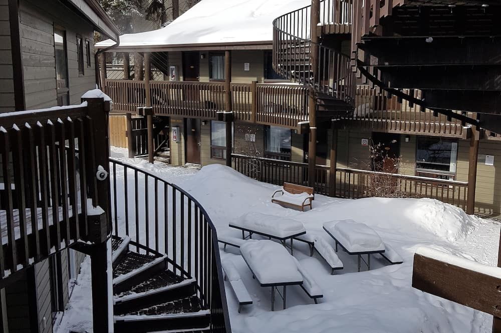 بانف إنترناشونال هوستل