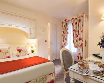 Queen Mary Opera - Paris - Chambre